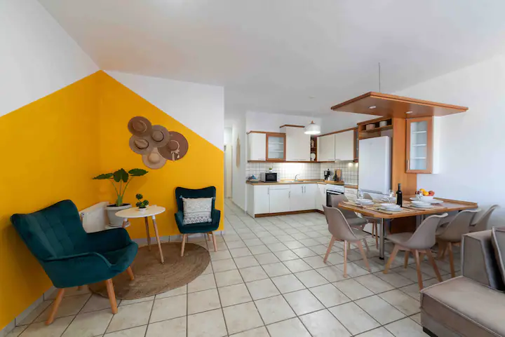 Property Photo 2n